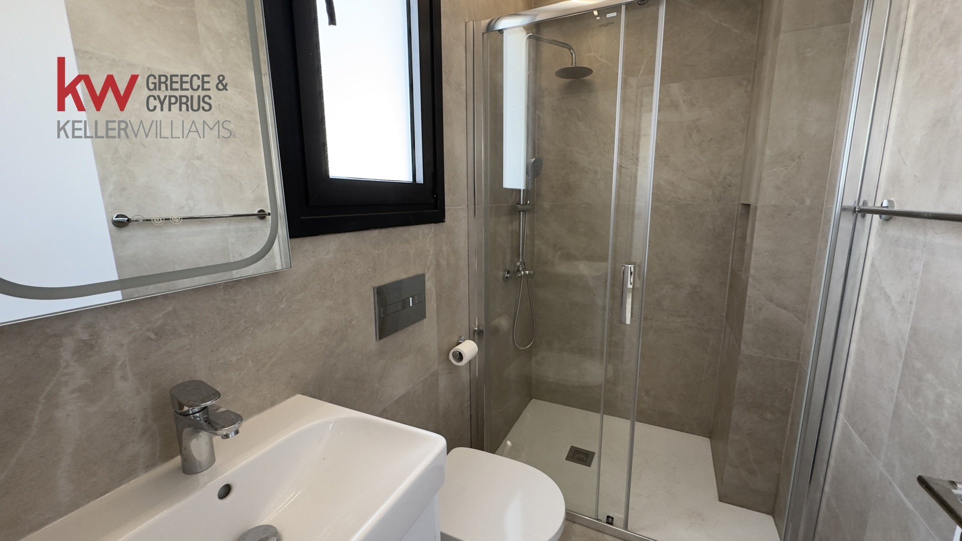 2 bedrooms Apartment in Larnaca, Larnaka, Cyprus No. 40198