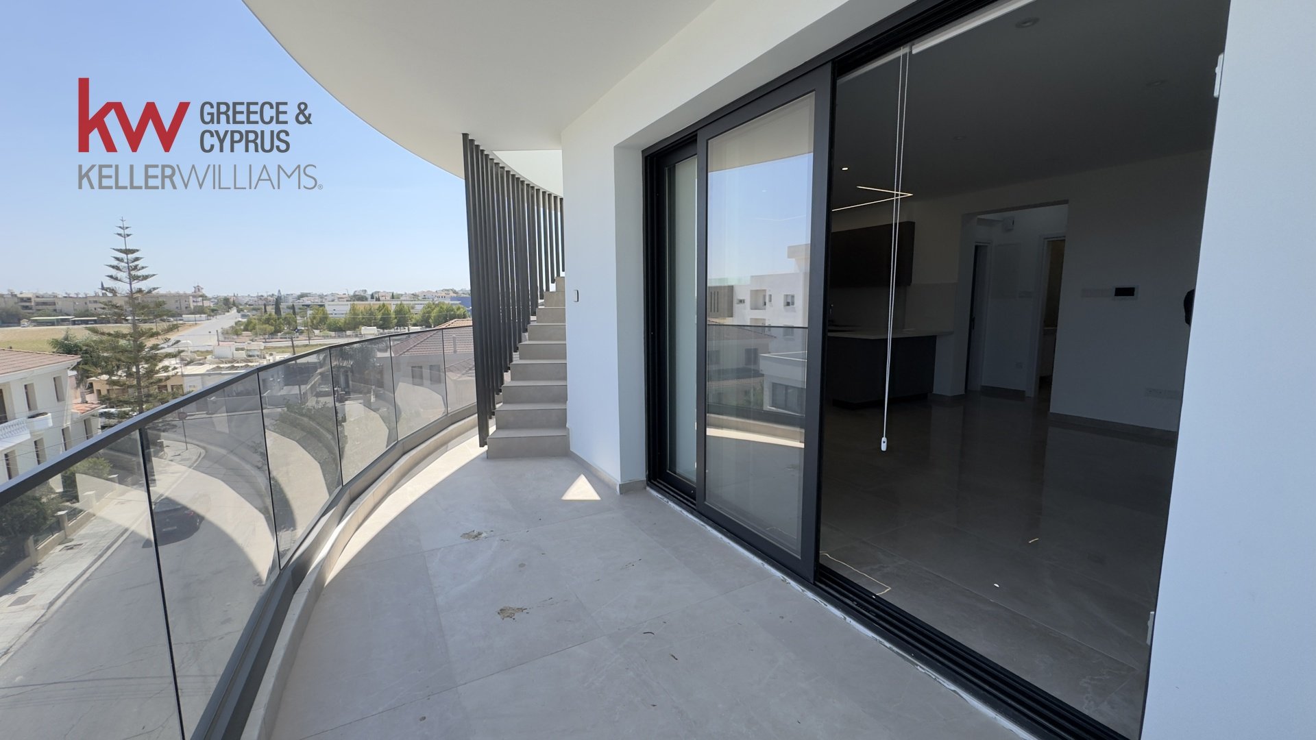 2 bedrooms Apartment in Larnaca, Larnaka, Cyprus No. 40198