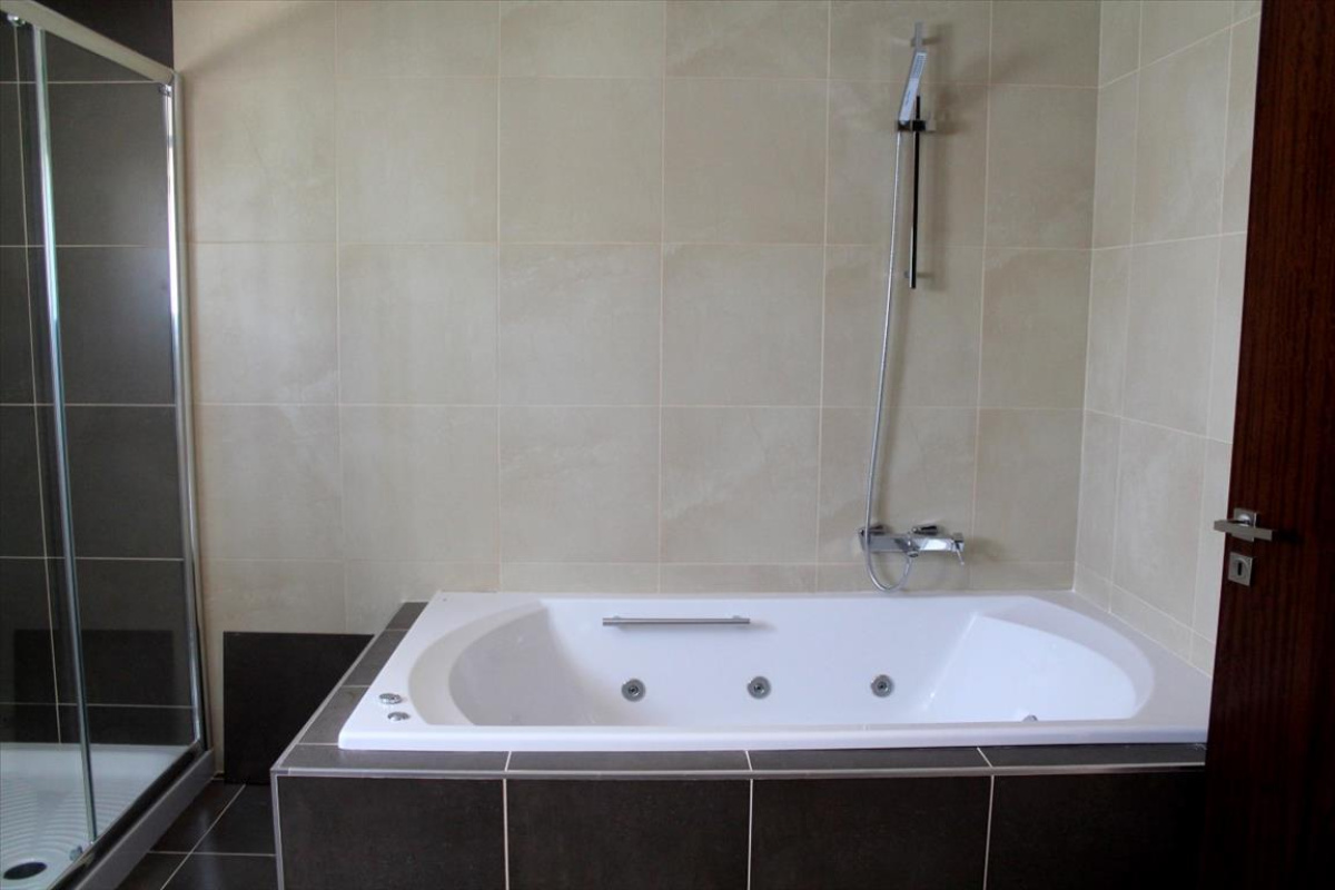 7 bedrooms Villa in Limassol, Cyprus No. 38253