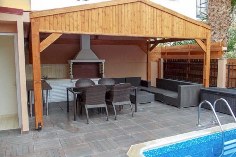 Вилла с 3 спальнями в Лимассол, Лимасол,  № 38250 12