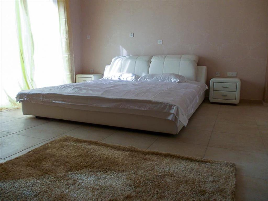 3 bedrooms Villa in Limassol, Cyprus No. 38250