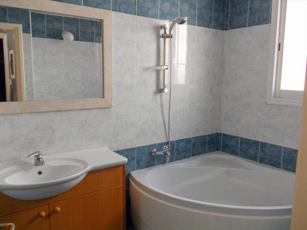 3 bedrooms Villa in Limassol, Cyprus No. 38250