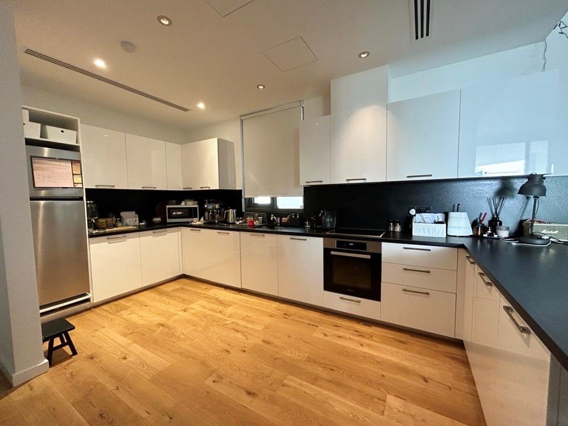 3 dormitorios Apartamento en Germasogeia, Limassol, Chipre No. 6725