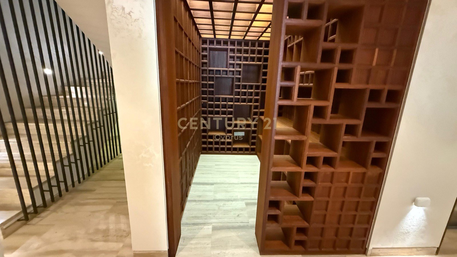 6 chambres Villa à Agios Athanasios, Limassol, Chypre No. 53515