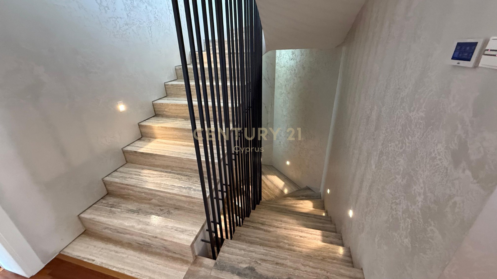 6 chambres Villa à Agios Athanasios, Limassol, Chypre No. 53515