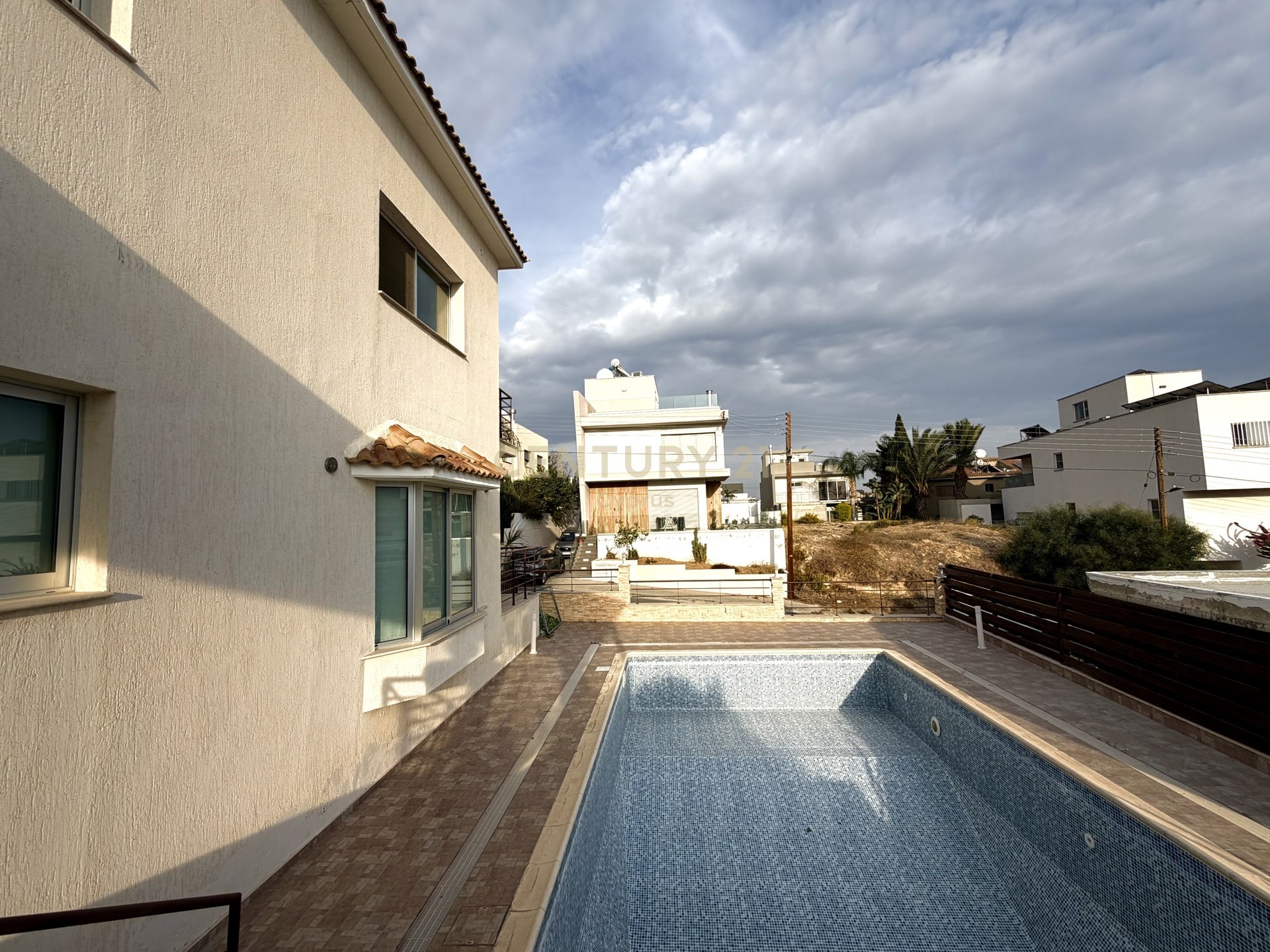 5 bedrooms Villa in Limassol, Cyprus No. 53518