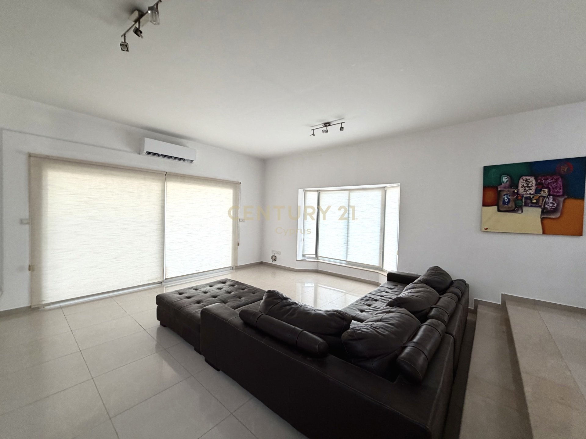 5 bedrooms Villa in Limassol, Cyprus No. 53518
