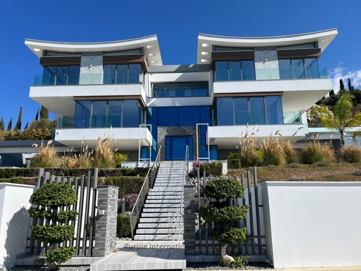 7 bedrooms Villa in Pegeia, Paphos, Cyprus No. 36759