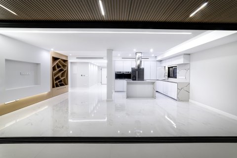 Квартира с 3 спальнями в Лимассол, Лимасол,  № 48515 3