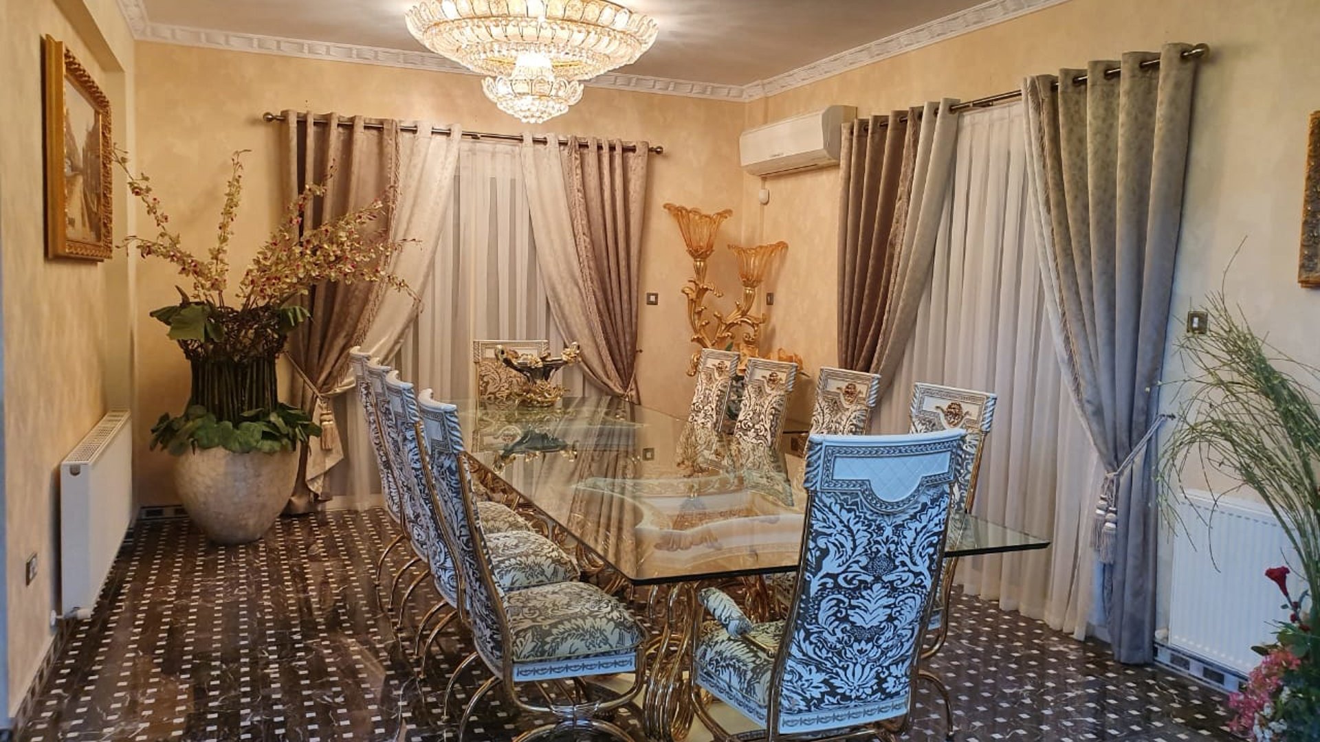 5 bedrooms Villa in Agios Tychonas, Limassol, Cyprus No. 25993