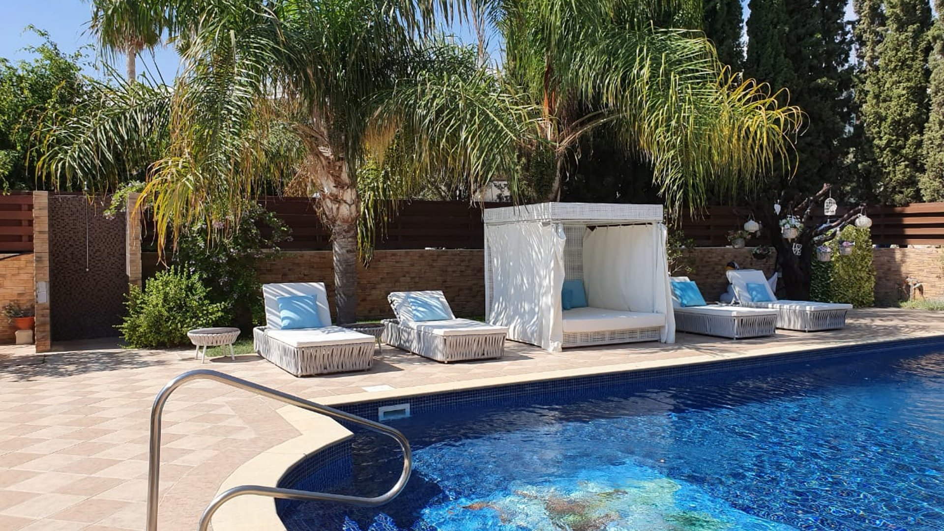 5 bedrooms Villa in Agios Tychonas, Limassol, Cyprus No. 25993