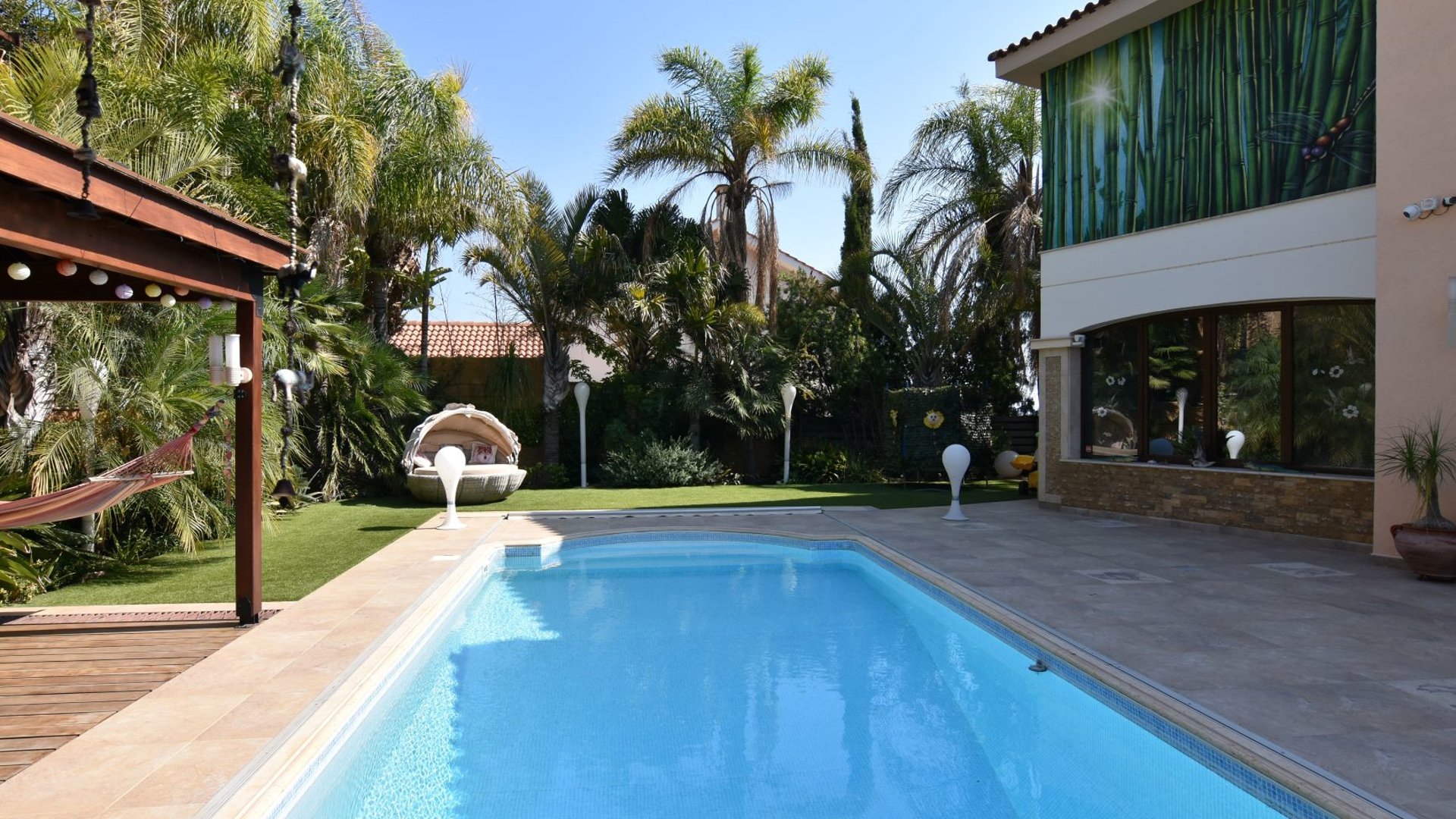 5 bedrooms Villa in Mesovounia, Germasogeia, Limassol, Cyprus No. 26068