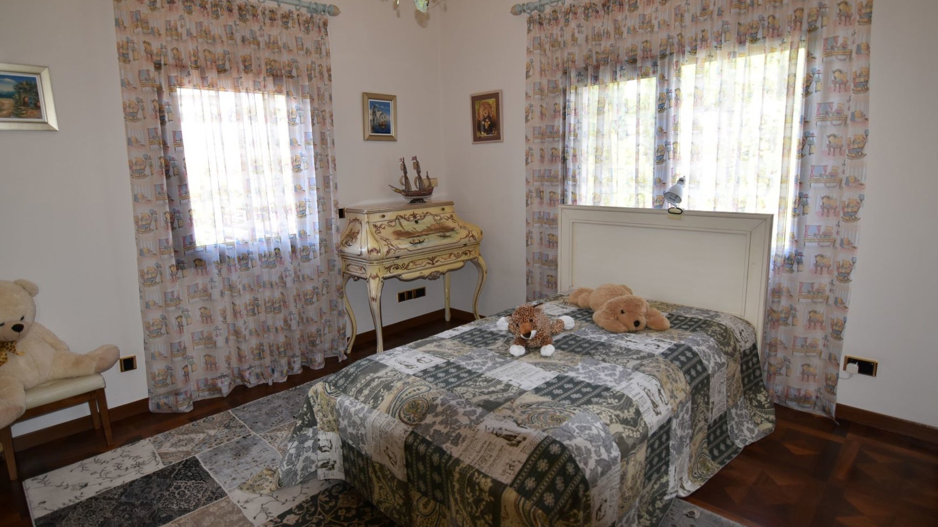 5 bedrooms Villa in Mesovounia, Germasogeia, Limassol, Cyprus No. 26068