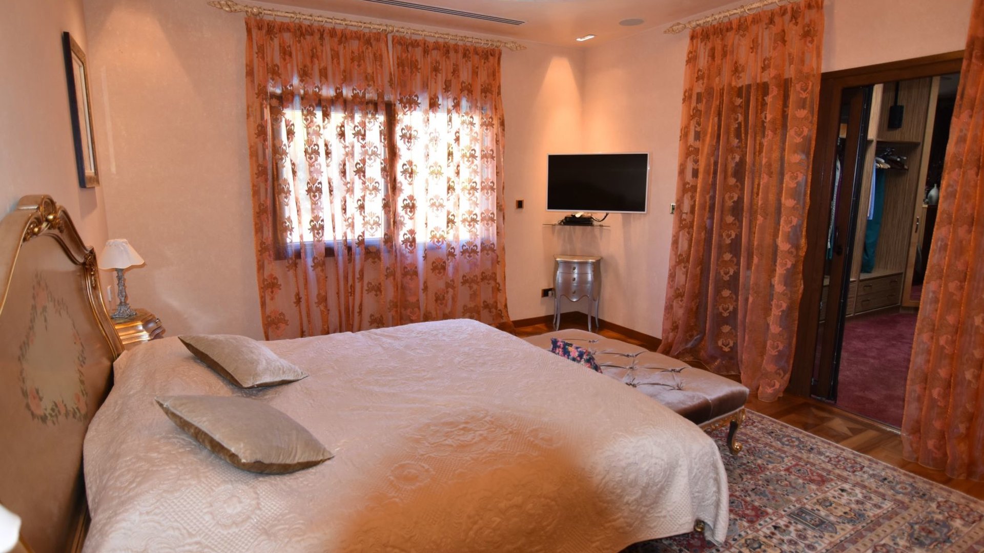 5 bedrooms Villa in Mesovounia, Germasogeia, Limassol, Cyprus No. 26068