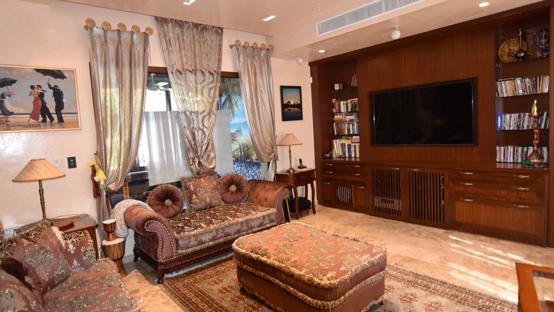 5 bedrooms Villa in Mesovounia, Germasogeia, Limassol, Cyprus No. 26068