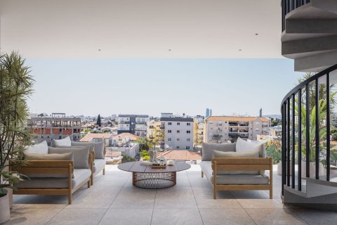 1 bedroom Penthouse in Limassol,  No. 42302 5