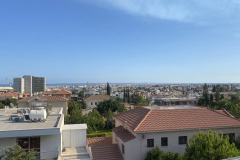 3 bedrooms Apartment in Limassol, Cyprus No. 29182