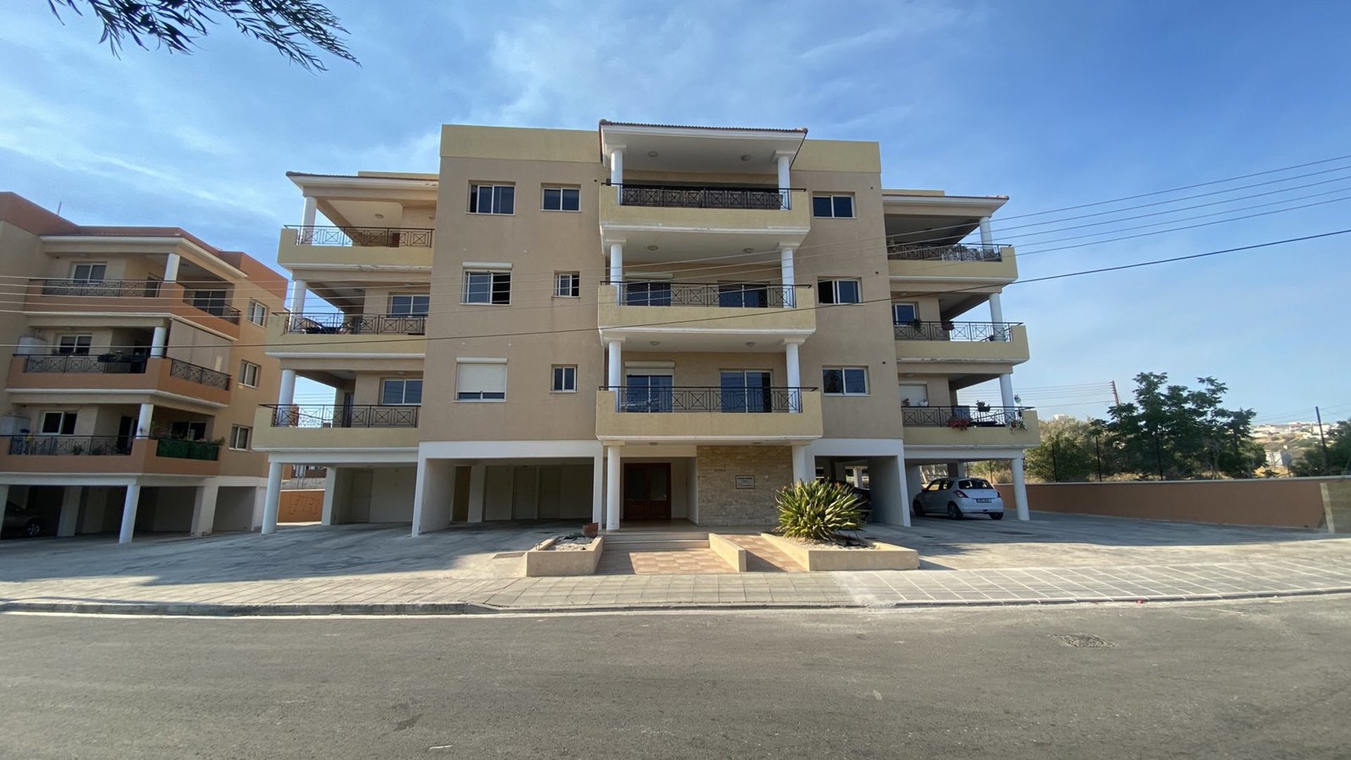 3 bedrooms Apartment in Limassol, Cyprus No. 29182