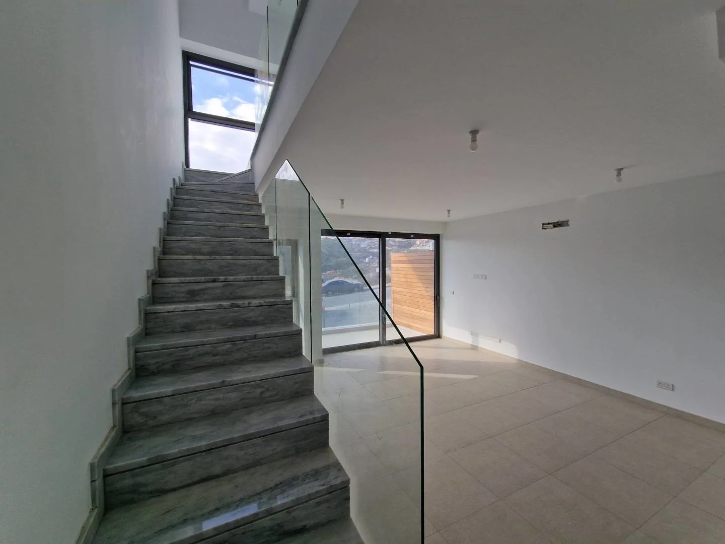 2 bedrooms Villa in Agios Tychonas, Limassol, Cyprus No. 19806