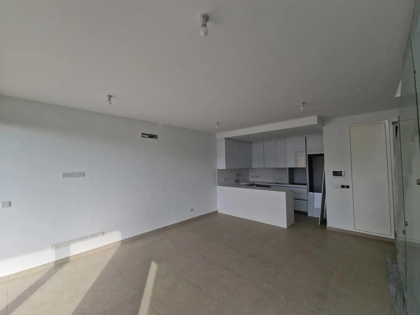 2 bedrooms Villa in Agios Tychonas, Limassol, Cyprus No. 19806