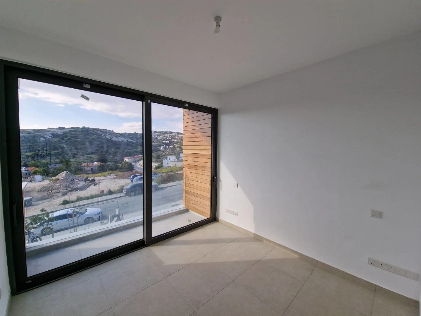 2 bedrooms Villa in Agios Tychonas, Limassol, Cyprus No. 19806