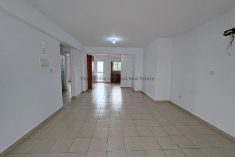 Квартира с 2 спальнями в Паралимни, Аммохостос,  № 39425 2