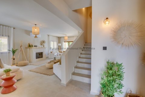 5 bedrooms Villa in Paralimni, Ammochostos,  No. 39426 6