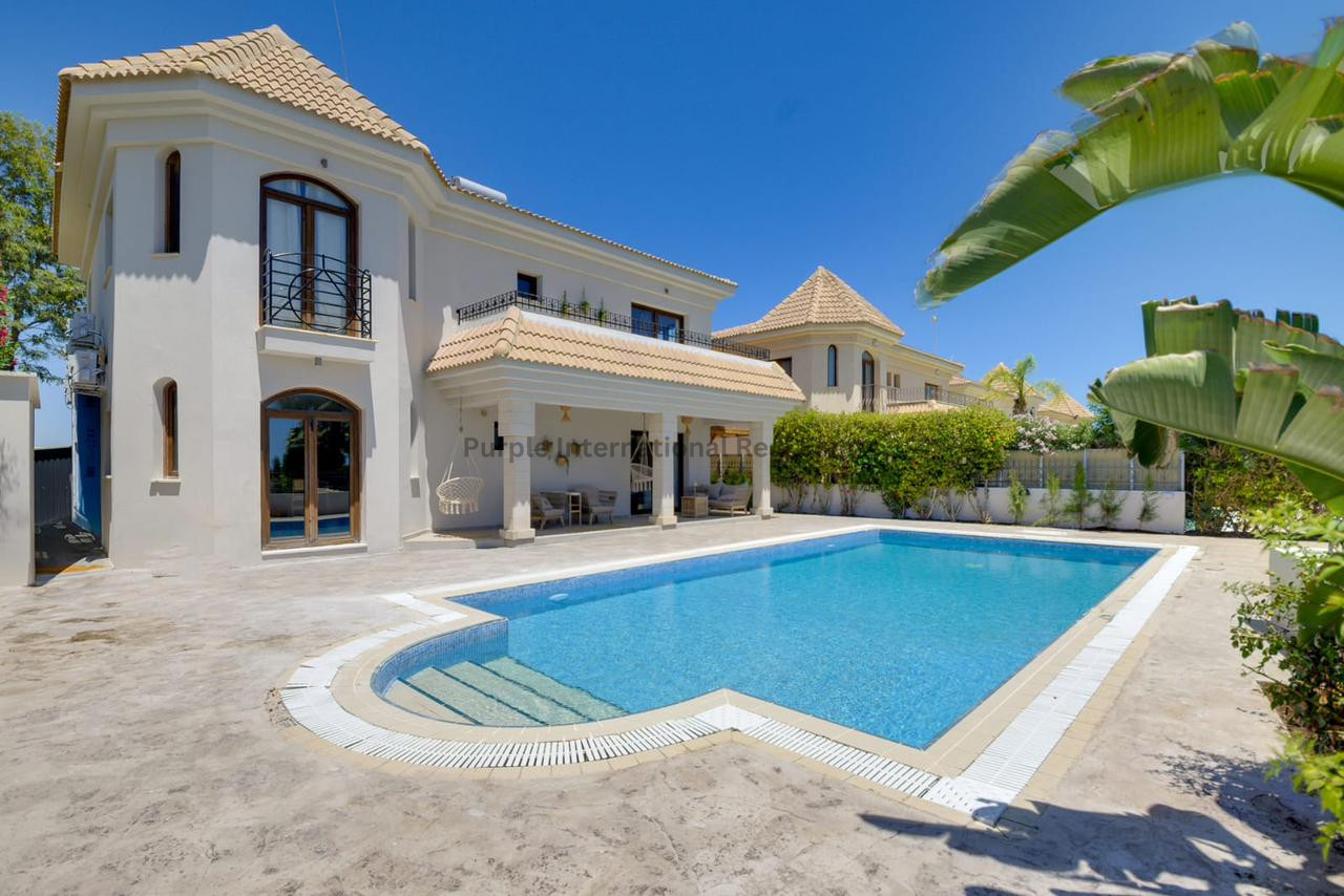 5 chambres Villa à Paralimni, Ammochostos, Chypre No. 39426