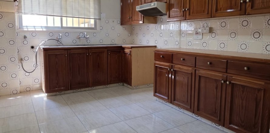 3 dormitorios Apartamento en Nicosia,  No. 52276