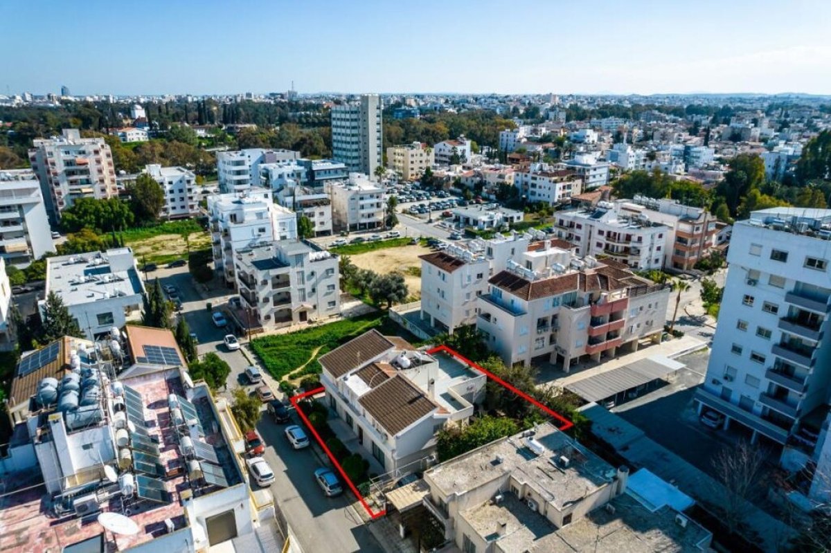 411m2 Villa à Nicosia, Chypre No. 37925