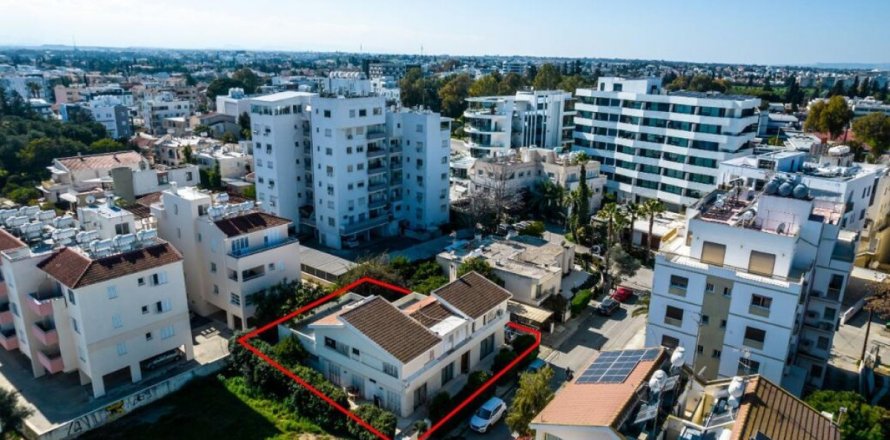 Studio Villa à Nicosia,  No. 37925