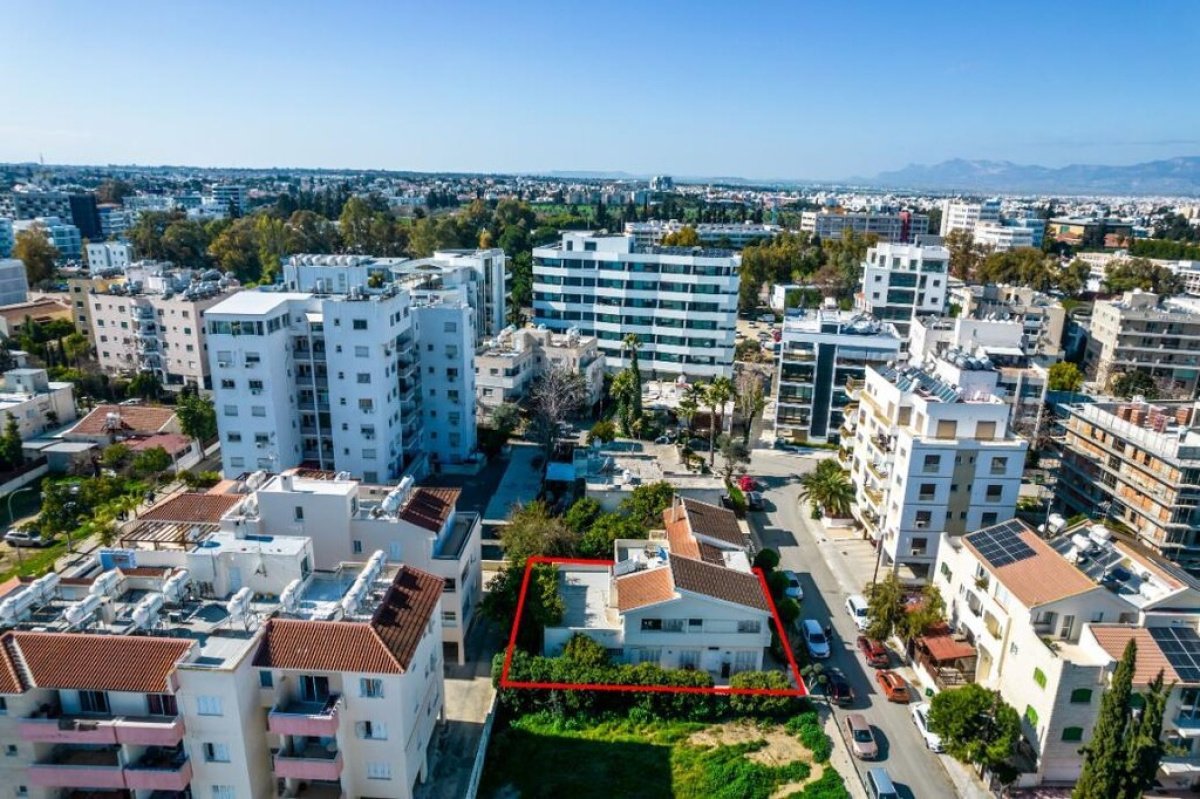 411m2 Villa à Nicosia, Chypre No. 37925