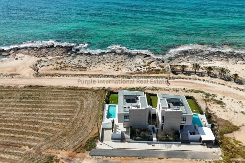 4 bedrooms Villa in Ayia Napa, Ammochostos,  No. 39099