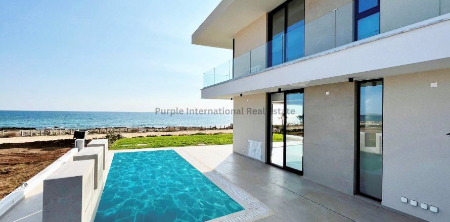 Вилла с 4 спальнями в Айя Напа, Аммохостос,  № 39099