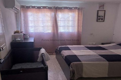 Вилла с 6 спальнями в Писсури, Лимасол, № 39102 21