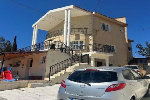 6 bedrooms Villa in Pissouri, Limassol,  No. 39102