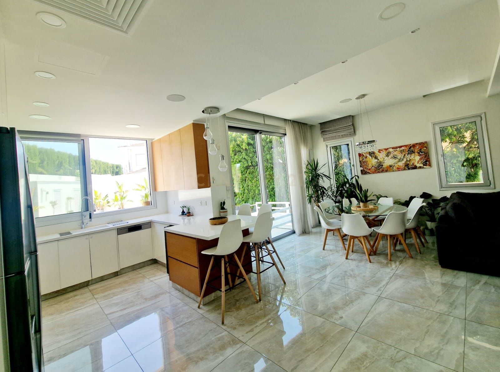 5 bedrooms Villa in Agios Athanasios, Limassol, Cyprus No. 34235