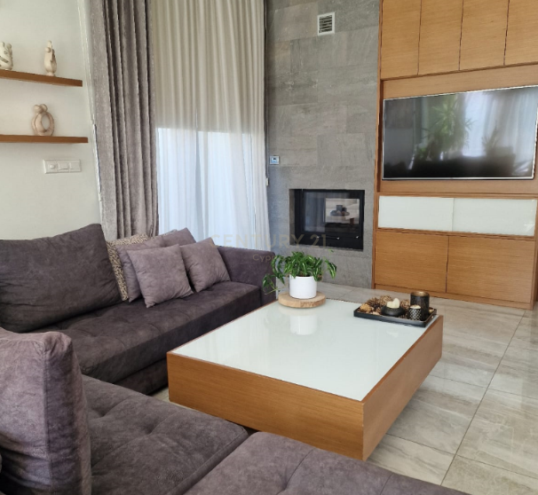 5 bedrooms Villa in Agios Athanasios, Limassol, Cyprus No. 34235