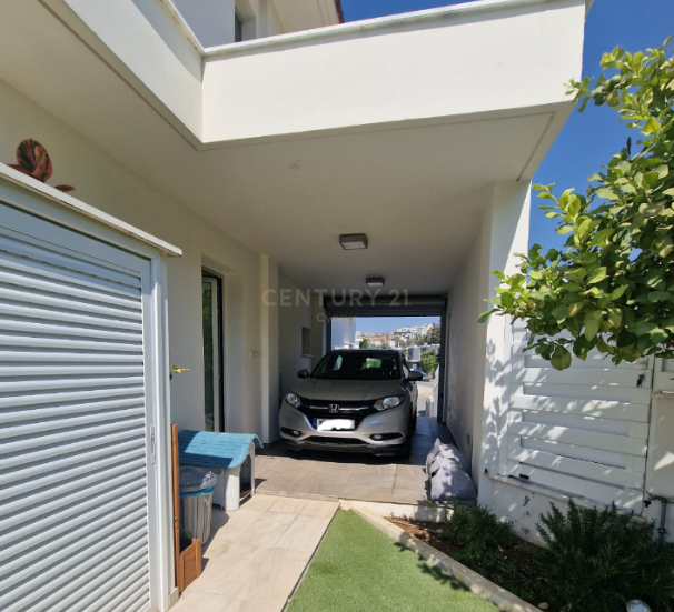5 bedrooms Villa in Agios Athanasios, Limassol, Cyprus No. 34235