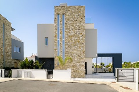 4 bedrooms Villa in Ayia Napa, Ammochostos,  No. 42829 6