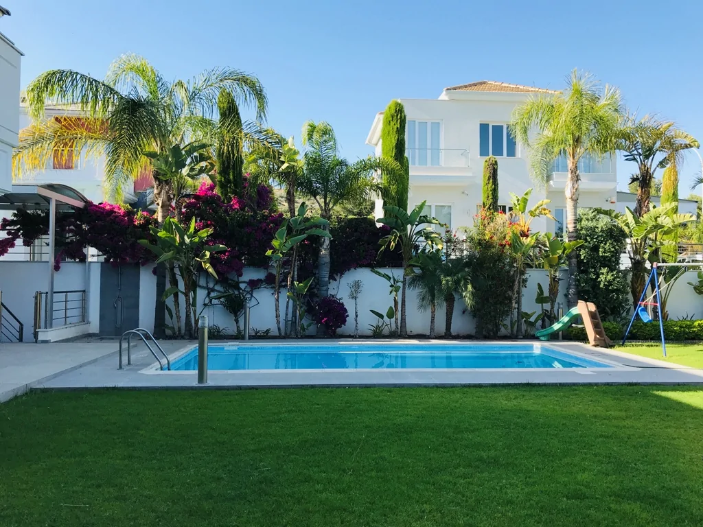 5 dormitorios Villa en Agios Tychonas, Limassol, Chipre No. 19601