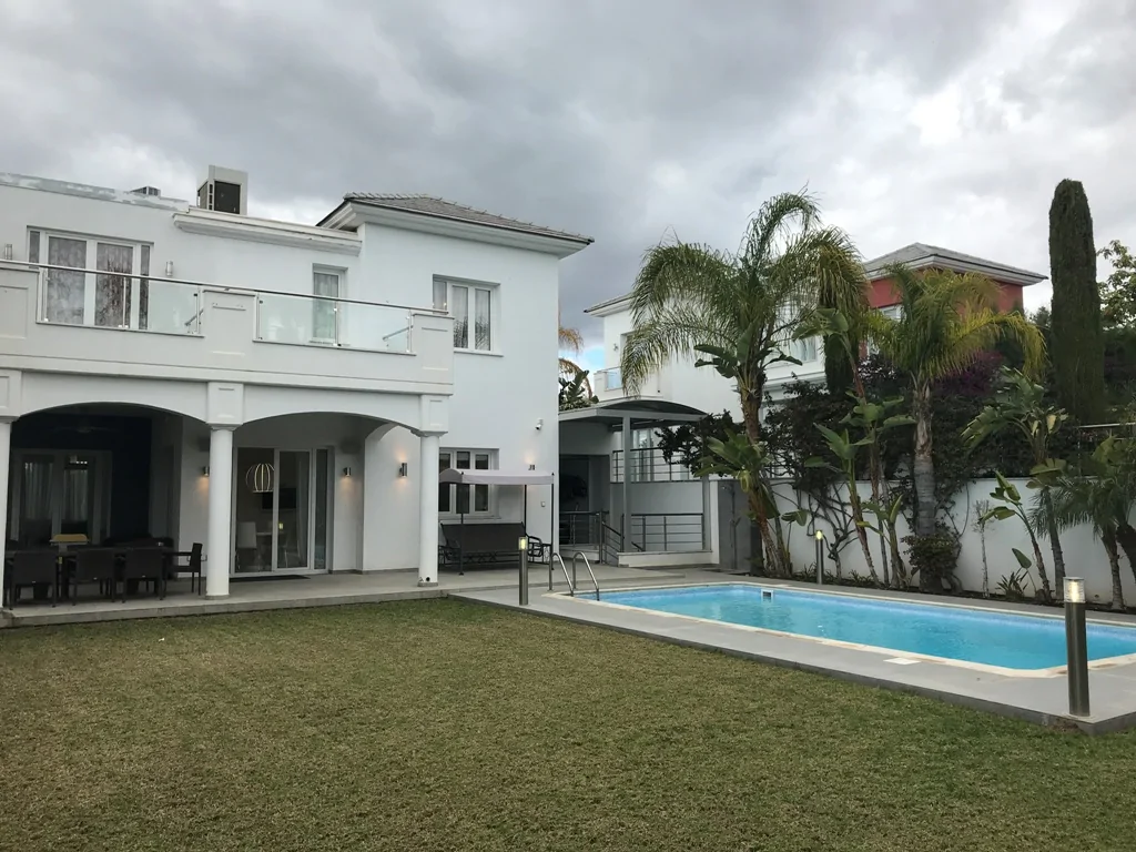 5 dormitorios Villa en Agios Tychonas, Limassol, Chipre No. 19601