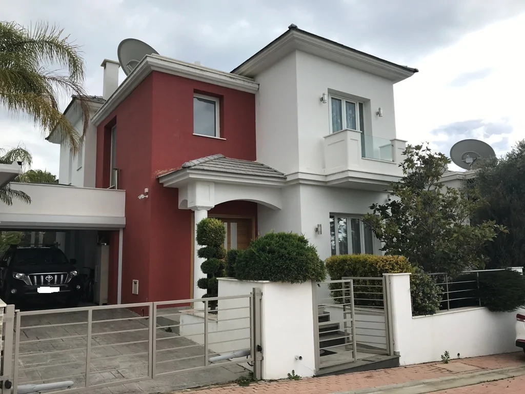 5 dormitorios Villa en Agios Tychonas, Limassol, Chipre No. 19601