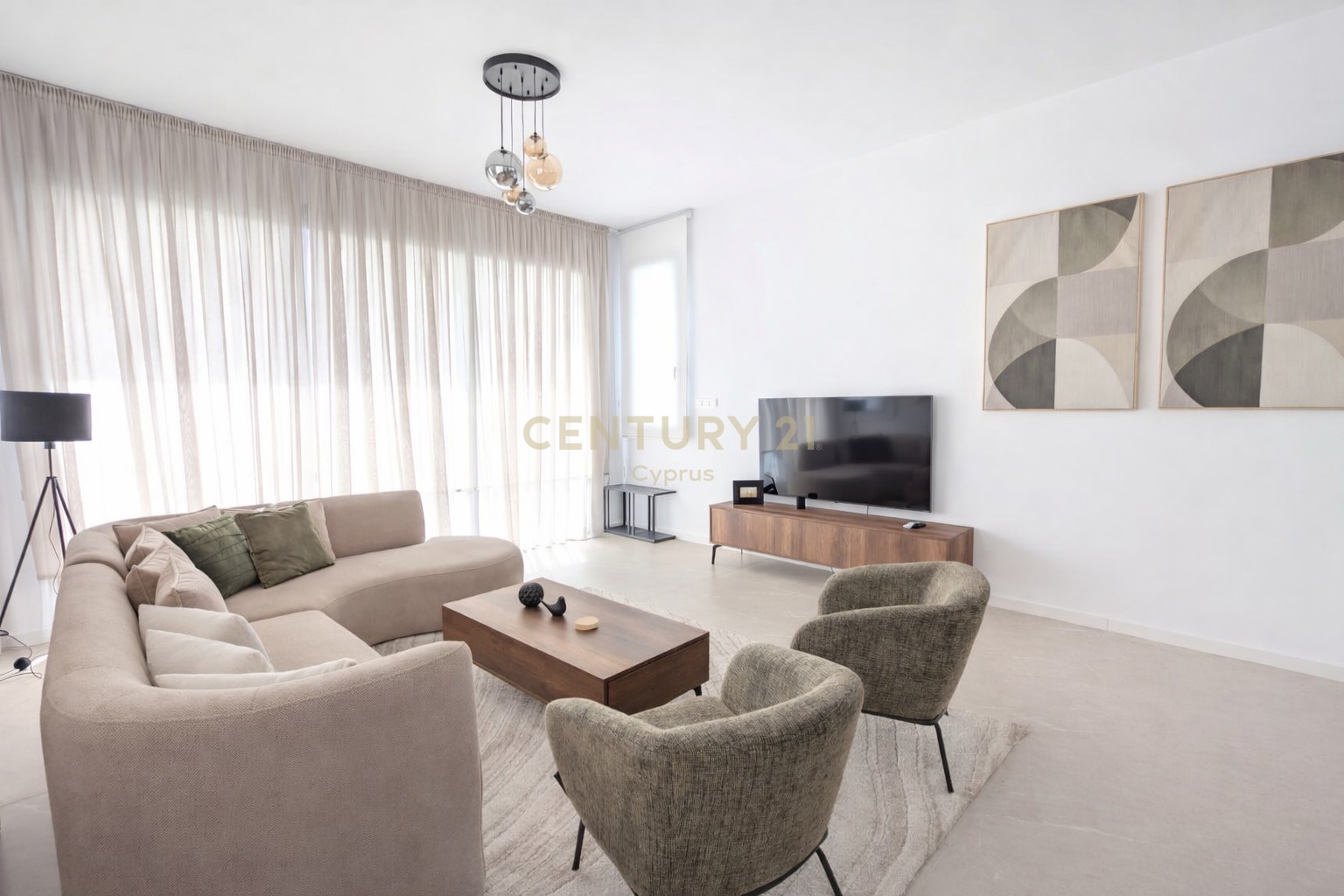 4 bedrooms Villa in Dromolaxia, Larnaka, Cyprus No. 55448