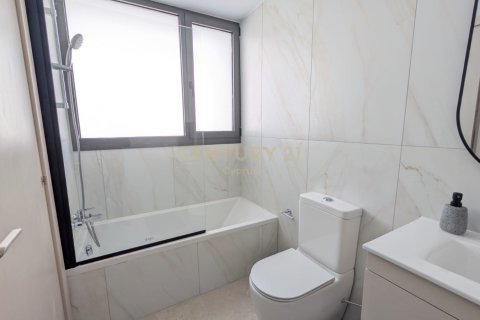 4 dormitorios Villa en Dromolaxia, Larnaka,  No. 55448 8