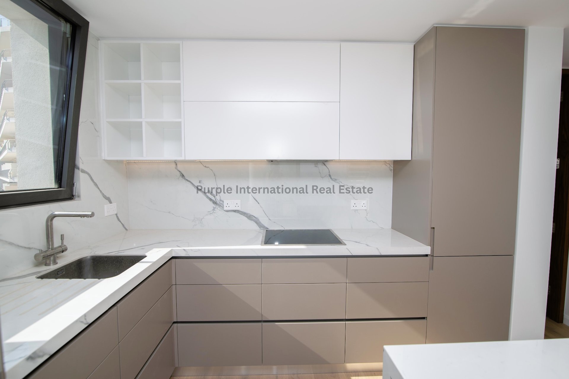 3 dormitorios Apartamento en Larnaca, Larnaka, Chipre No. 52809