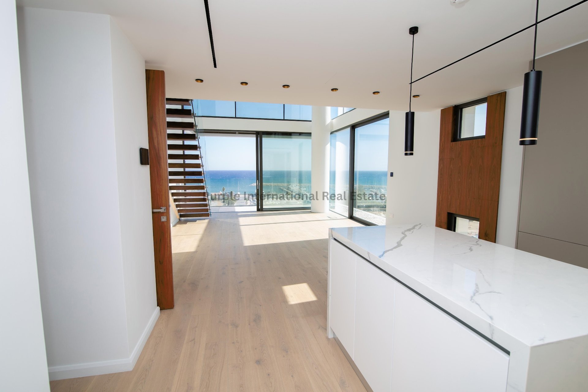 3 dormitorios Apartamento en Larnaca, Larnaka, Chipre No. 52809