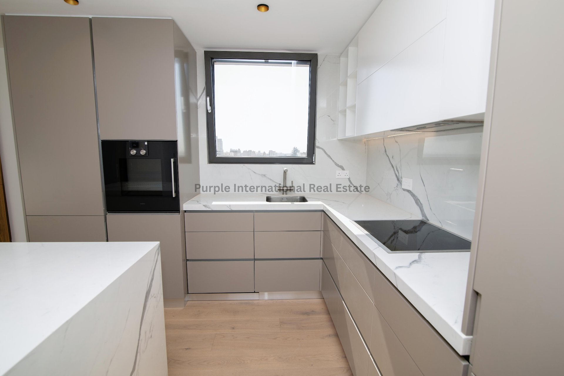 3 dormitorios Apartamento en Larnaca, Larnaka, Chipre No. 52809