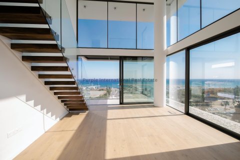 3 bedrooms Apartment in Larnaca, Larnaka,  No. 52809