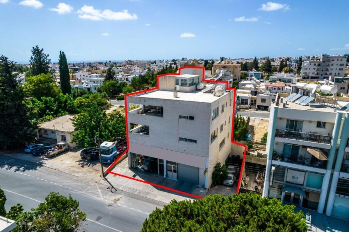 479m2 Commercial property in Paphos, Cyprus No. 37956